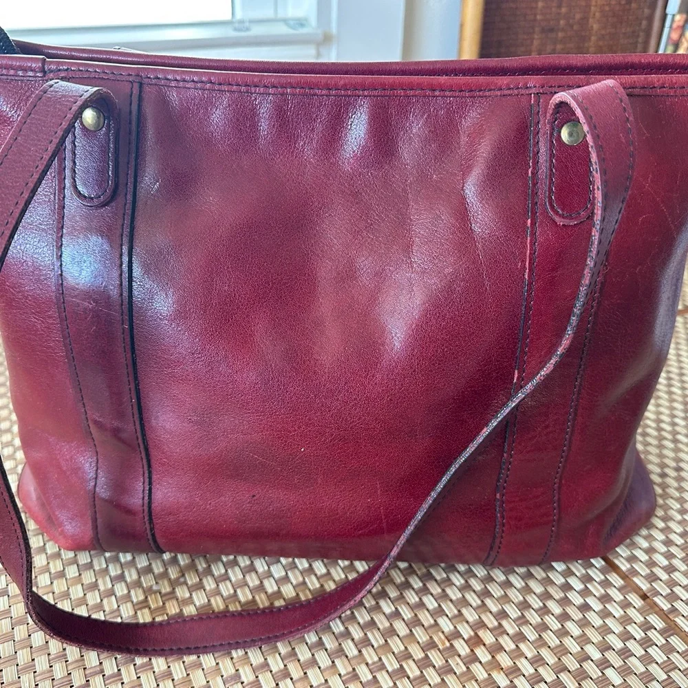 King Ranch Women's “Merlot” Leather Shoulder Bags - Picture 3 of 7